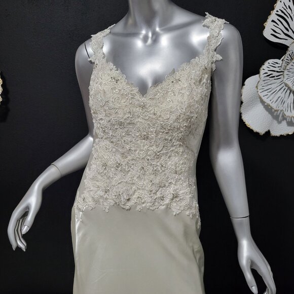 NWT~$1550~SOPHIA TOLLI~8/10~IVORY LACE EMBROIDERED EMBELLISHED WEDDING DRESS - Picture 2 of 16